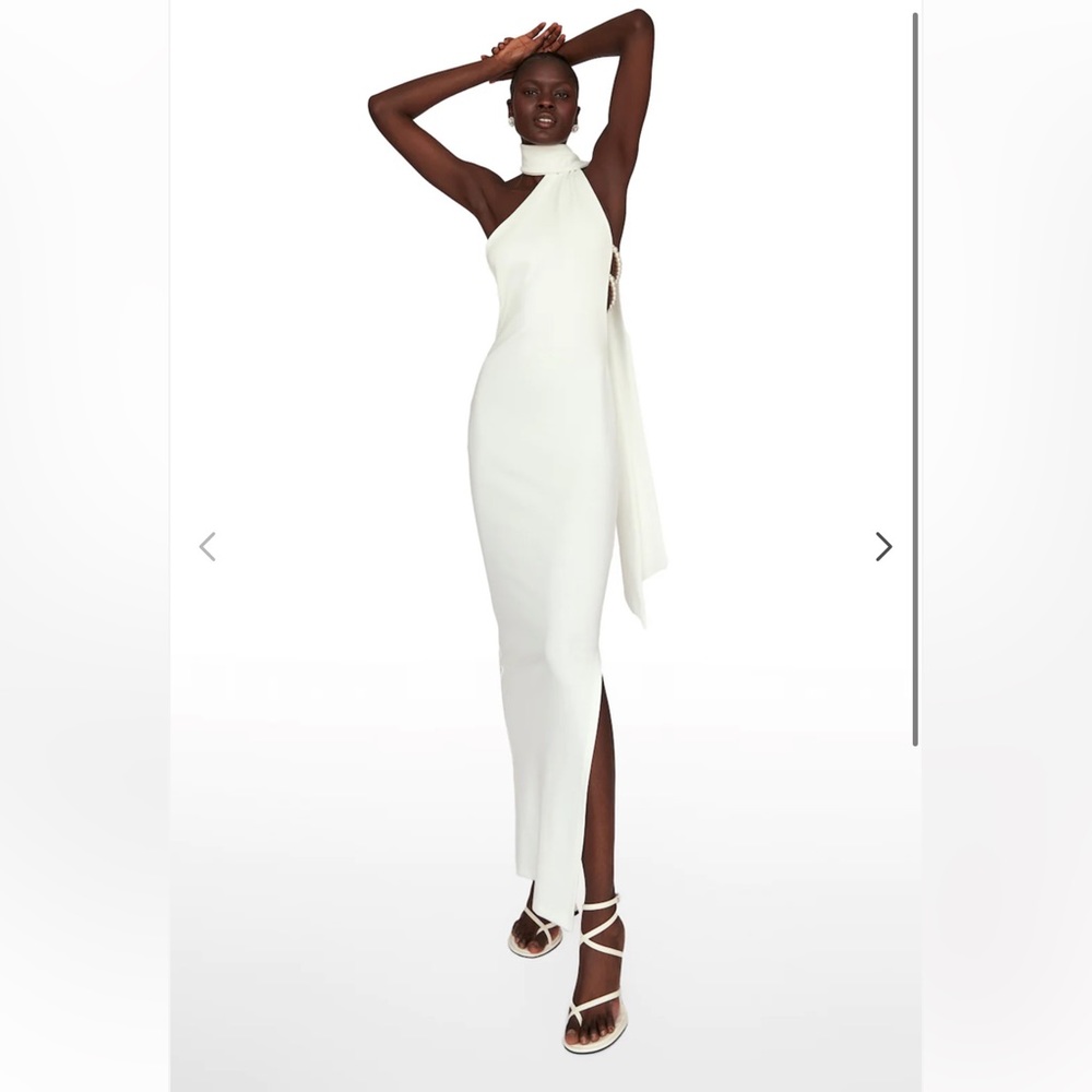 Backless pearl Khanums dress